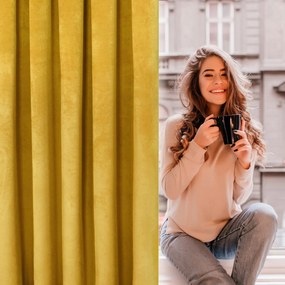 ZATEMŇOVACÍ ZÁVES NA PÁSKE ROSA 140X270 CM HORČICOVÁ