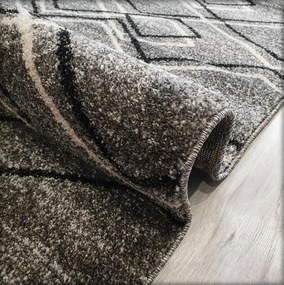 HU Sivý moderný koberec Rio 166-D.Grey-D.Grey s geometrickým vzorom Rozmer: 200x290 cm