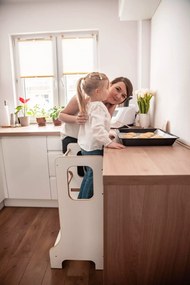 Učiaca veža Montessori pre deti biela