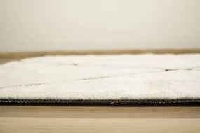 Koberec Shaggy Lula Soft IM85A trojuholníky, krémový / čierny