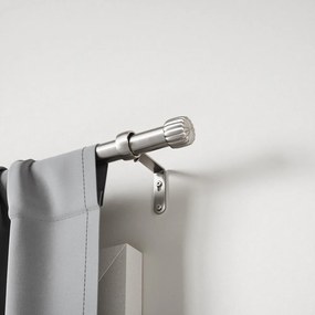 Oceľová roztiahnuteľná garniža v striebornej farbe 168 - 305 cm Cleo – Umbra