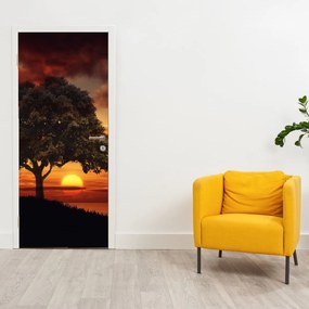 Fototapeta na dvere - Strom so západom slnka (95x205cm)