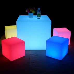 Svietiaca LED guľa 50 cm – 18 RGB + 12 biele