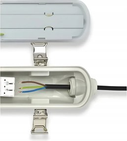 4x Philips LED svietidlo do garáže 22W 2400lm 4000K 120cm vodeodolné