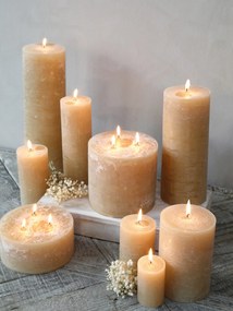 Medová široká sviečka Rustic pillar honey - Ø 7*15cm/ 60h