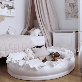 Hniezdo pre deti s volánom bielej