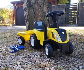 Odrážadlo New Holland T7 traktor žlté