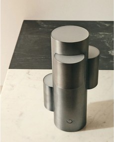 Čierna kovová LED stolová lampa so stmievačom (výška 26,5 cm) Adrina – Kave Home