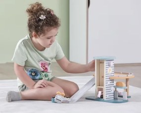 Drevená garáž 3+ s čerpacou stanicou a autíčkami