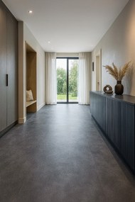 IVC Commercial, PVC podlaha - lino Logitex Ultimate 55 Sting T97, na mieru, šíře 2m,4m, šedá, filc, chodba / predsieň