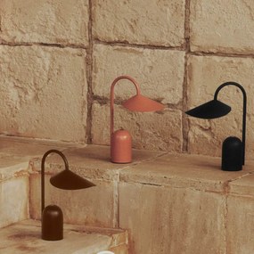 Ferm Living Stmievateľná LED lampa Arum Sienna