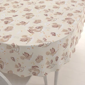 Biante Detský bavlnený oválny obrus Sandra SA-467 Dráčikovia na žltobéžovom 60x100 cm