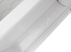 Ramiz Mercedes Benz EQG biely