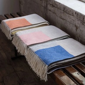 Deka v levanduľovo-béžovej farbe 125x190 cm Brick – Mette Ditmer Denmark