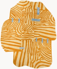 Ručne viazaný vlnený koberec's reliéfnou štruktúrou Patch