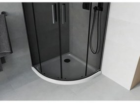Mexen Rio, štvrťkruhový sprchovací kút s posuvnými dverami 80(dvere) x 80(dvere) x 190 cm, 6mm šedé sklo, čierny profil + biela sprchová vanička SLIM, 863-080-080-70-40-4110B