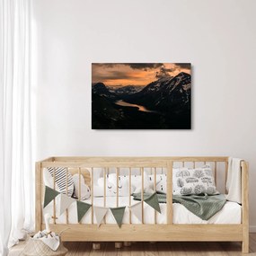 Obraz jazera medzi horami (90x60 cm)