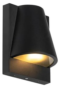 Vonkajšia nástenná lampa čierna IP44 so senzorom súmraku - Femke