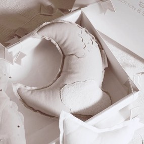 Závesná dekorácia mesiac púdrovo ružová 31x31x10cm