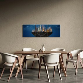 Obraz - Veľkomesto plávajúce priestorom (s hodinami) (90x30 cm)