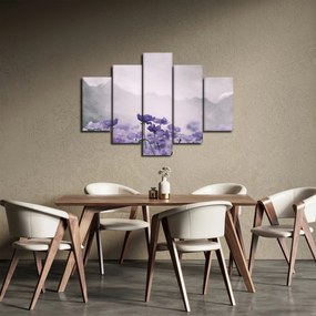 Obraz - Fialové kvety v horách (150x105 cm)