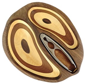 AMADEA Drevená miska v tvare orecha s luskáčikom, masívne drevo, 2 druhy drevín, 28x23x4,5 cm