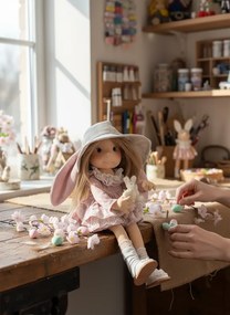 Bábika Pati zberateľská séria 2026 - v predaji len do 5. apríla Varianta 1