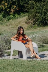 PETRA ARMCHAIR plastové kreslo, sivé