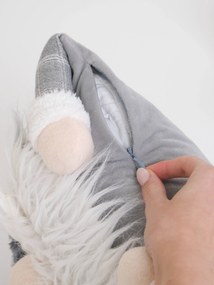 Vianočná obliečka na vankúš mikroplyš 40 x 40 cm - Žíhaný škriatok