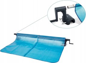 Navijak na solárnu plachtu na bazén