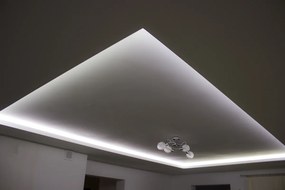 ECOLIGHT LED pásik - SMD 2835 - 5m - 60LED/m - 4,8 W/m - IP65 - studená biela