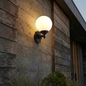 Klasické vonkajšie nástenné svietidlo čierne s opálovým sklom IP44 - Champs