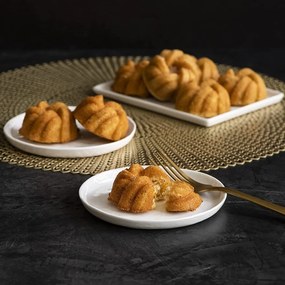 Nordic Ware Forma na 12 báboviček Anniversary 75th Propletené zlatá 0,85 l