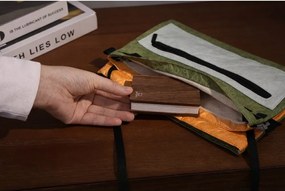 Čierna prenosná svetelná dekorácia na USB BookLight – Gingko