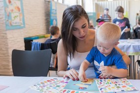 Výtvarná hra so samolepkami – Vytvor si zvieratká