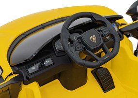 Ramiz Lamborghini Revuelto vozidlo Žltá