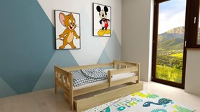 Detská posteľ z masívu borovice MÁJA - 200x90 cm - prírodná