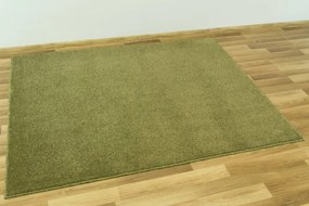 Metrážny koberec Monte-Bianco 46 olivovo zelený