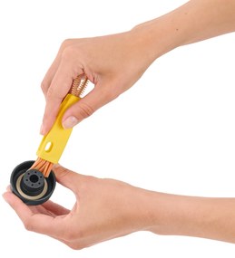 Čistiaca kefka 3 v 1