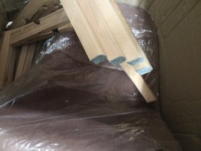 AKCIA Tmavoružová zamatová jedálenská stolička BORA II. akosť