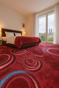 ITC, Koberec metráž Drops 84, na mieru, šíře 4m, červená, filc, chodba / predsieň