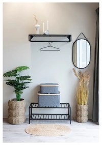 Čierny kovový stojan na topánky Vita – House Nordic