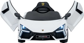Ramiz Lamborghini Revuelto vozidlo Biela