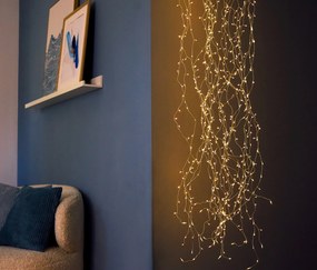 LED hviezda s opletenou svetelnou reťazou