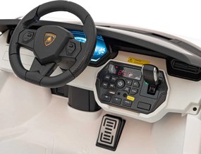 Ramiz Lamborghini SIAN Biele vozidlo