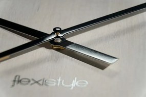 Bielo - čierne okrúhle nástenné hodiny