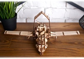 Ugears 3D drevené mechanické puzzle Bojový dron Bayraktar TB2