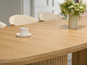 Jedálenský stôl Titular (dub). Akcia -15%. Vlastná spoľahlivá doprava až k Vám domov. 1137181