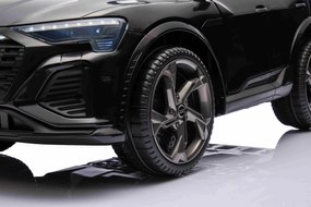 Detské elektrické vozidlo Audi SQ8 - čierna