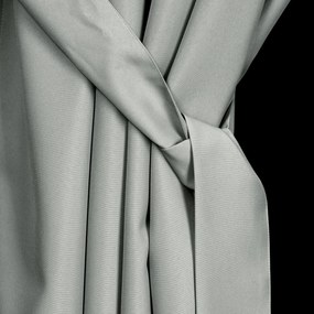 ZÁHRADNÝ VODEODOLNÝ ZÁVES NA PÚTKACH GARDEN 155X240 CM STRIEBORNÁ